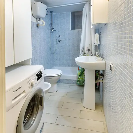 Διαμέρισμα Cairoli 2 House G&b Termini *