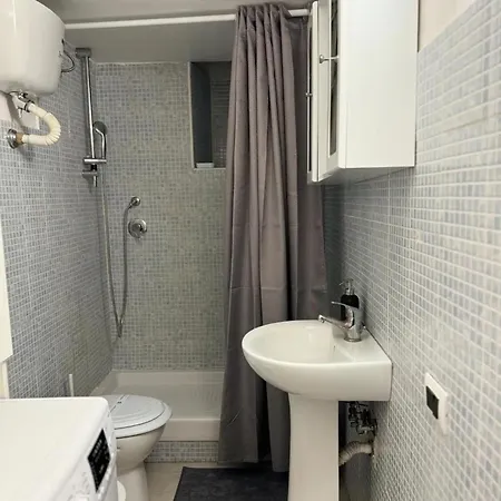 Apartment Cairoli 2 House G&b Termini *