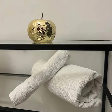 Cairoli 2 House G&b Termini Ρώμη